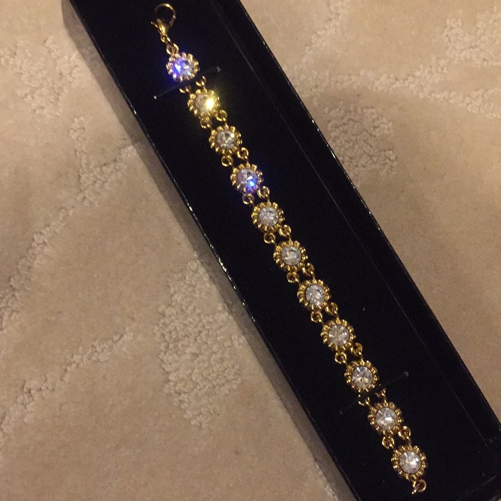 JOan Rivers Bracelet - Picture 2 of 4
